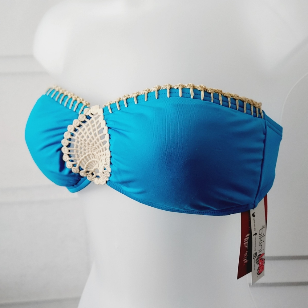 ❤️The Bikini Lab NWT! aqua blue swim top, embroidery stitching MED🤍